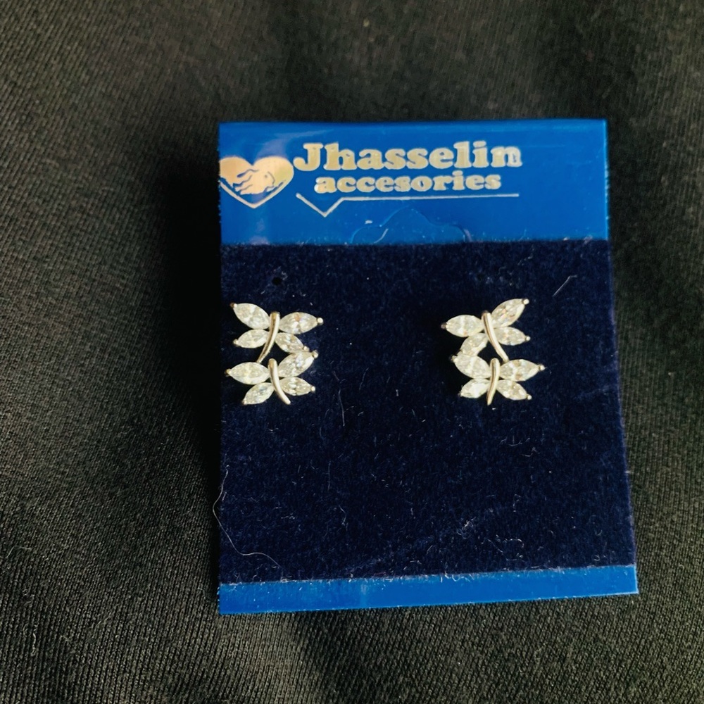 Butterfly studs